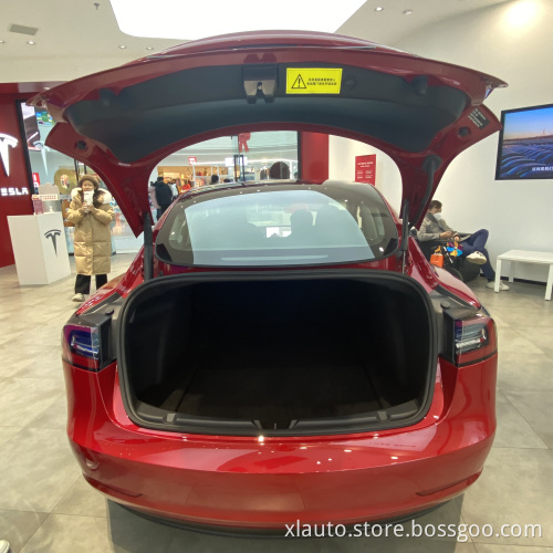 Nuovo veicolo elettrico puro 675 km Tesla Modello Y Modello 3 Auto elettrica